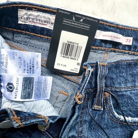 Levis Premium Wedgie Straight High Rise Button Fly Salsa Roll Stretch Jeans - Picture 9 of 12